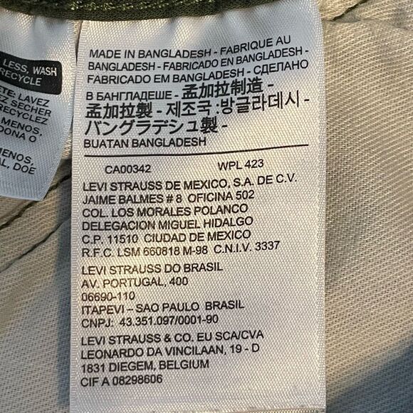 Levi's Belted Cargo Shorts Olive Green Knit Loose Fit Hiking Outdoor 38 - Picture 5 of 7